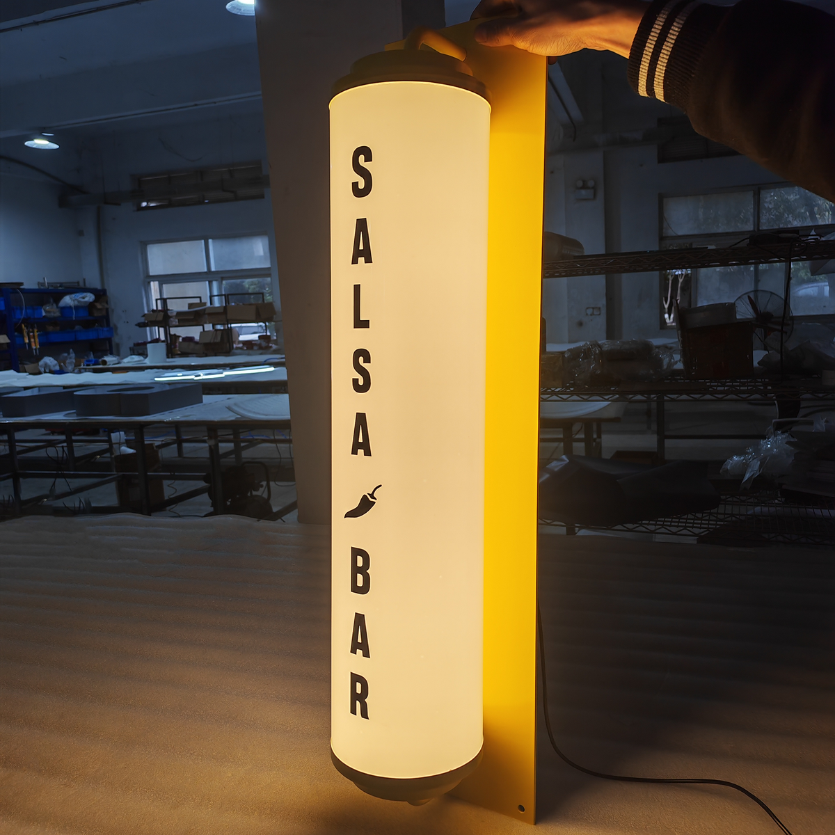 Thi Công Đèn Led, Hộp Đèn — Mẫu thi công 2