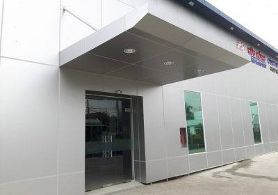 Thi Công Mặt Dựng Alu Ngoài Trời | Công Ty CP Thiết Bị Công Nghiệp Hữu Hồng